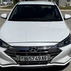 Hyundai Elantra 2019