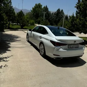 Lexus ES 350 2020