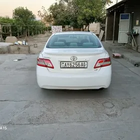 Toyota Camry 2010