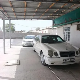 Mercedes-Benz E320 1998
