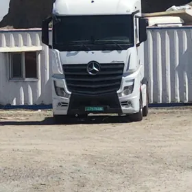 Mercedes-Benz ACTROS 3331 2014