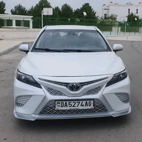 Toyota Camry 2022