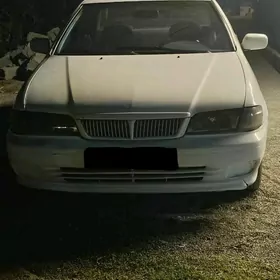 Nissan Sunny 1999