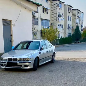 BMW E39 2002
