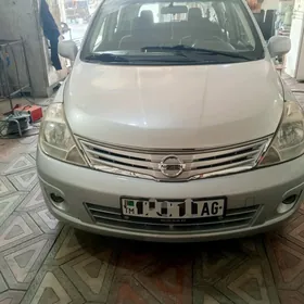 Nissan Versa 2012
