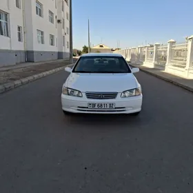 Toyota Camry 2000