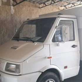 Iveco EuroCargo 2000