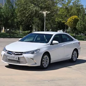 Toyota Camry 2017