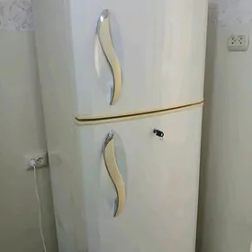 Beko. LG.