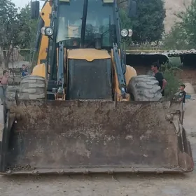 JCB 4CX ECO 2010