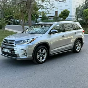 Toyota Highlander 2016