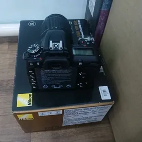 Nikon D7500
