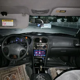 Hyundai Sonata 1998
