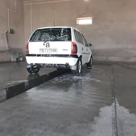 Opel Vita 1995