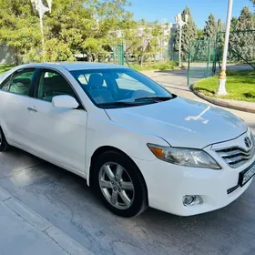 Toyota Camry 2010