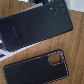 SAMSUNG A12
