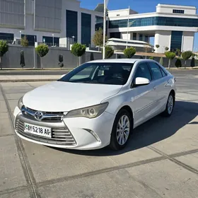 Toyota Camry 2017