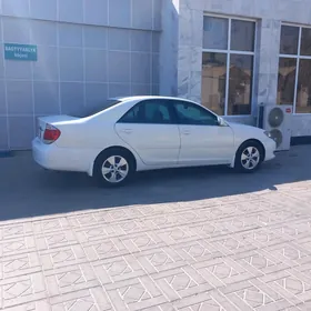 Toyota Camry 2005