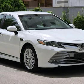 Toyota Camry 2018