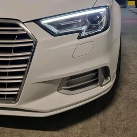 Передние фары Audi A3 2016+