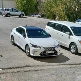 Lexus ES 350 2021