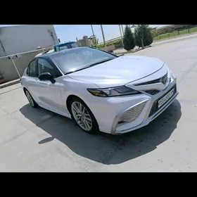 Toyota Camry 2022