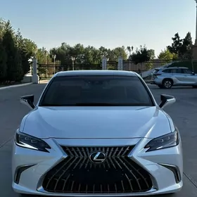 Lexus ES 350 2024