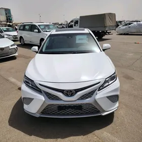 Toyota Camry 2020