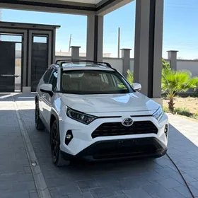 Toyota RAV4 2020