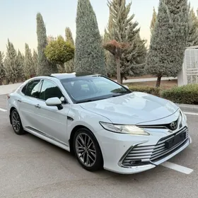 Toyota Camry 2018