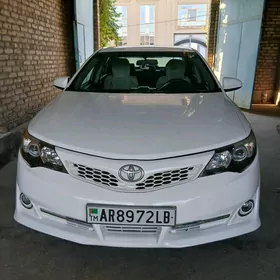 Toyota Camry 2014