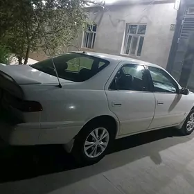 Toyota Camry 2000