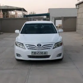 Toyota Camry 2011