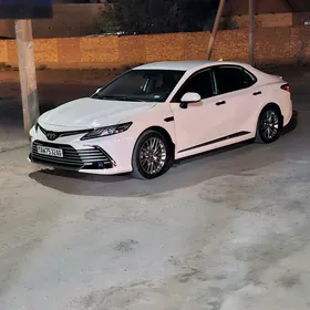 Toyota Camry 2020
