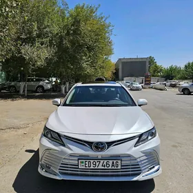 Toyota Camry 2022