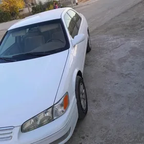 Toyota Camry 2000