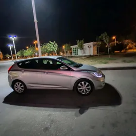 Hyundai Accent 2014