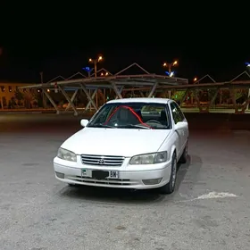 Toyota Camry 2000