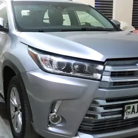 Toyota Highlander 2018