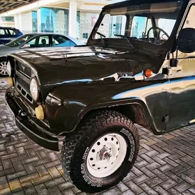 UAZ 469 2001
