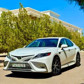 Toyota Camry 2020