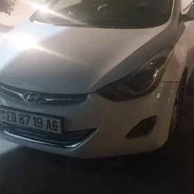 Hyundai Elantra 2013