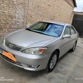 Toyota Camry 2004