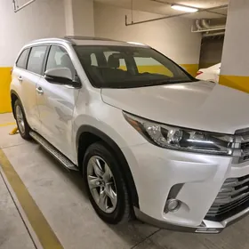 Toyota Highlander 2018