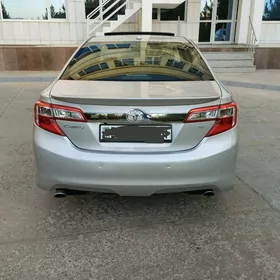 Toyota Camry 2013