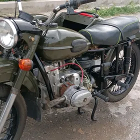 Ural 4320 1982