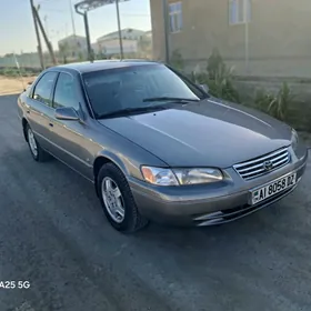Toyota Camry 1999