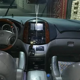 Toyota Sienna 2004
