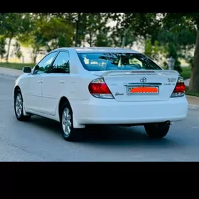 Toyota Camry 2005