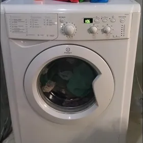 INDESIT 5 KG